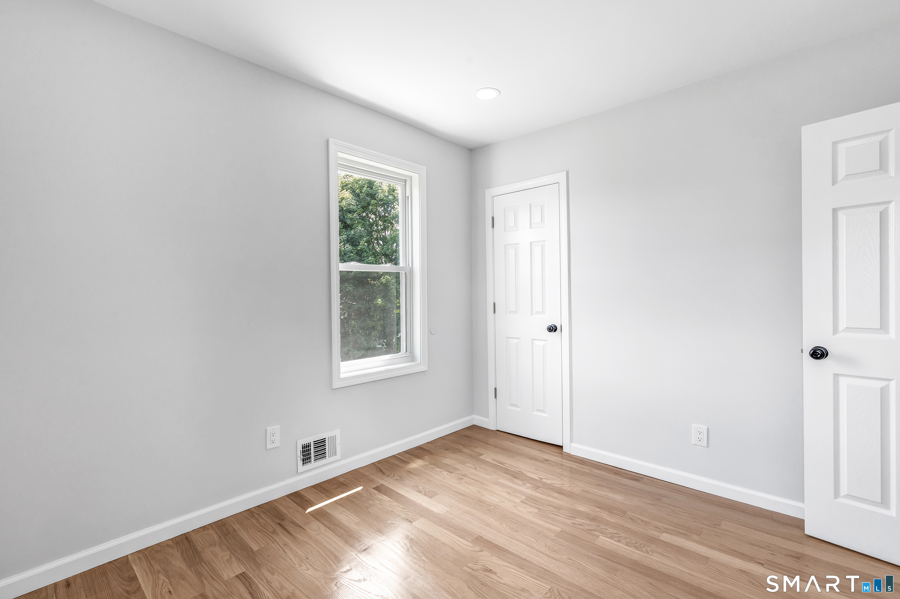 41 Burritt Avenue Stratford CT 06615