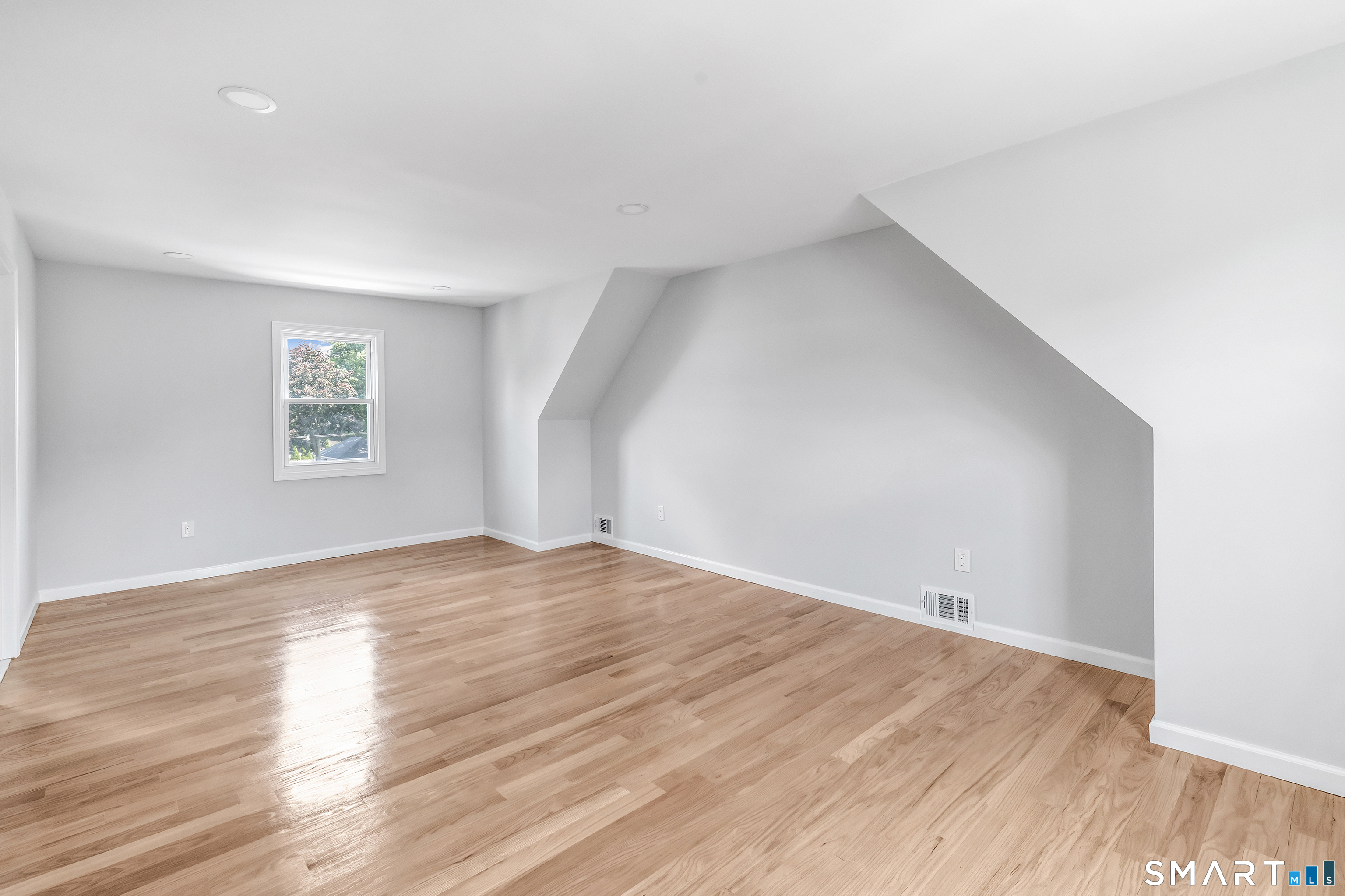 41 Burritt Avenue Stratford CT 06615