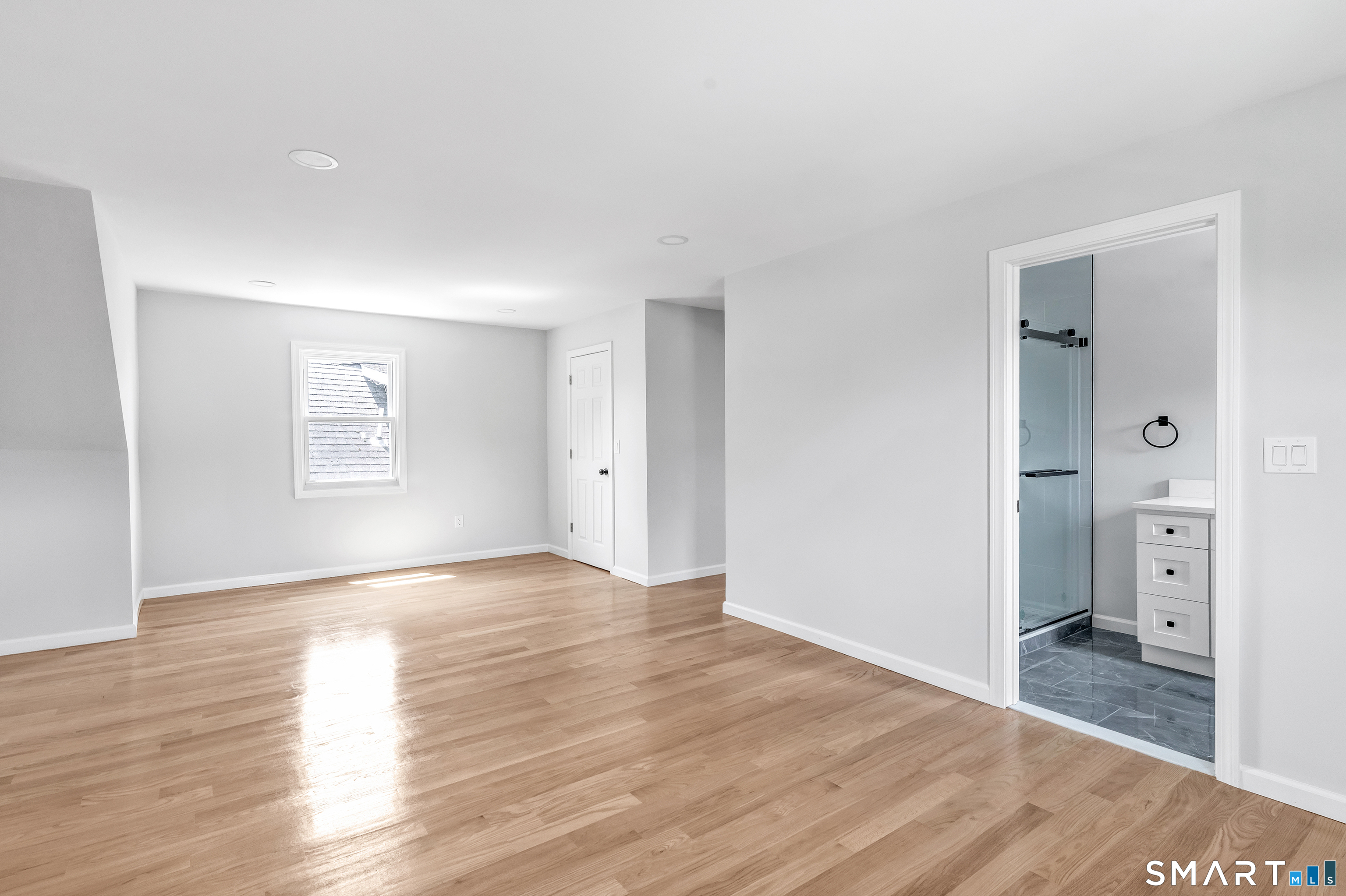 41 Burritt Avenue Stratford CT 06615
