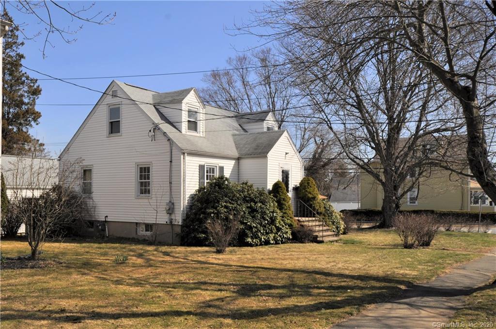 1004 Oldfield Road Fairfield CT 06824