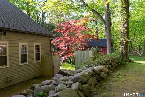 4 Cemetery Road Canton CT 06019