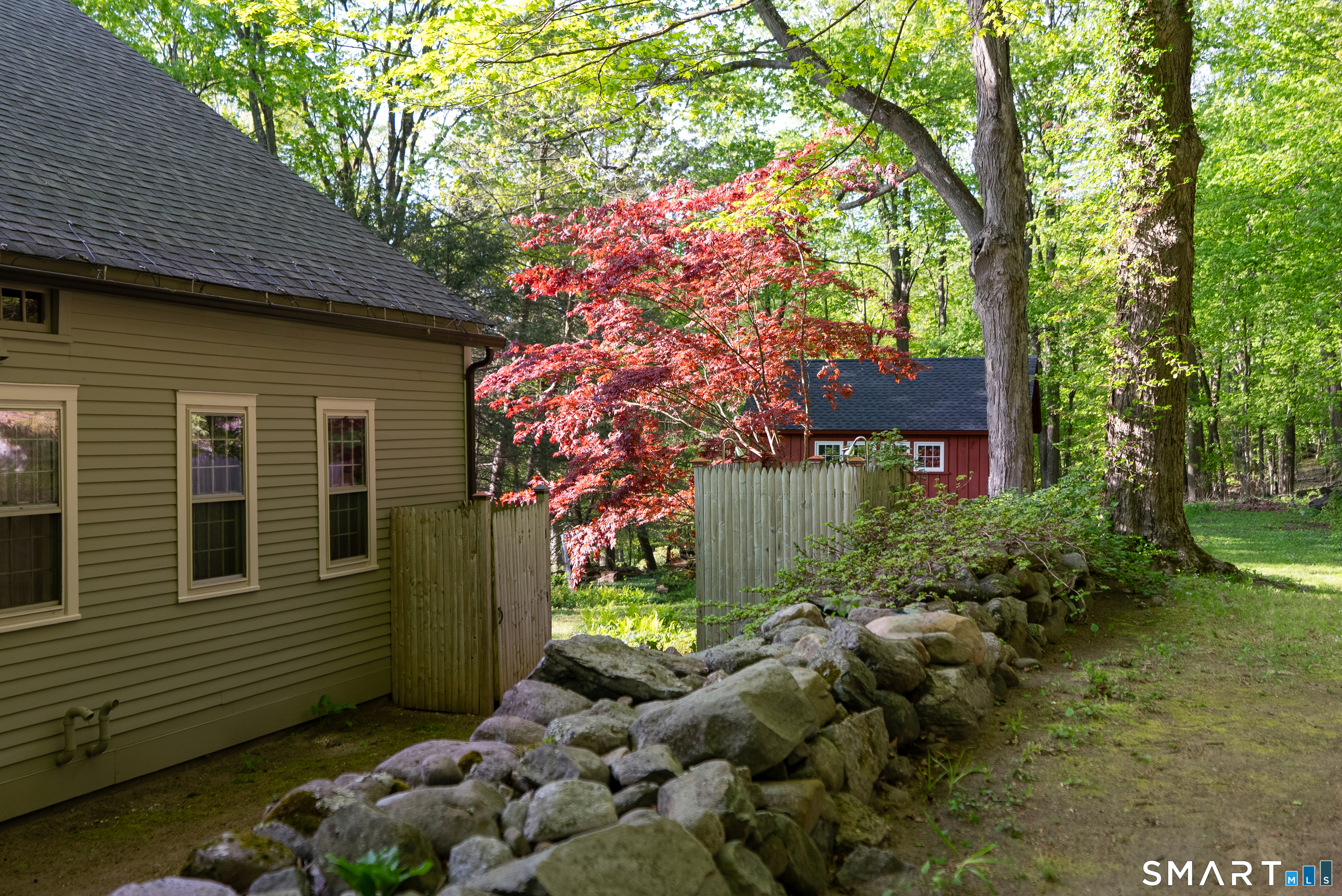 4 Cemetery Road Canton CT 06019