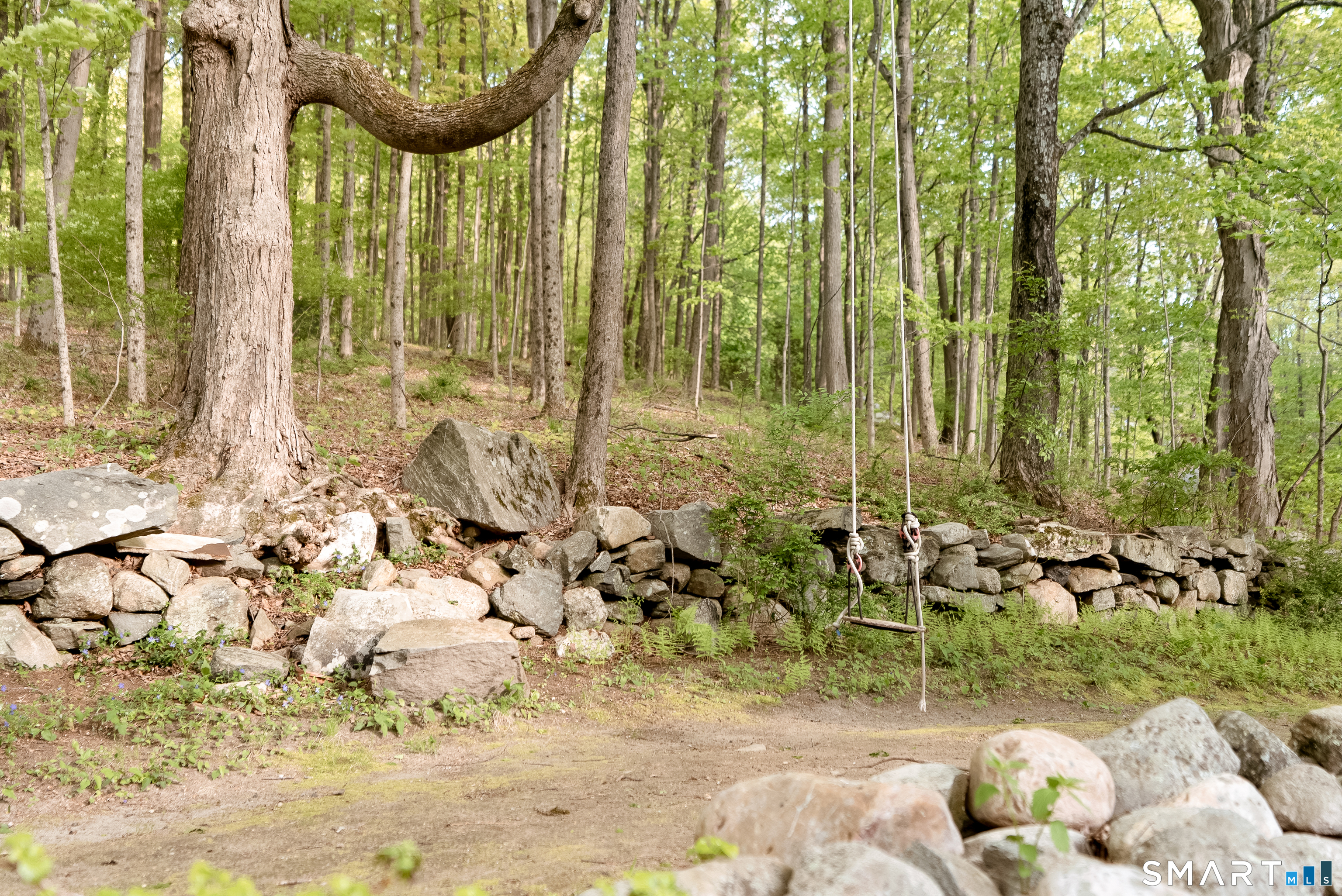 4 Cemetery Road Canton CT 06019