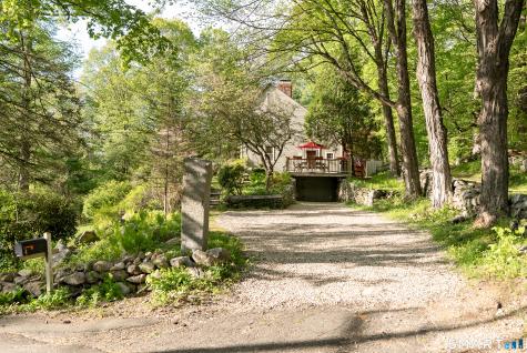 4 Cemetery Road Canton CT 06019
