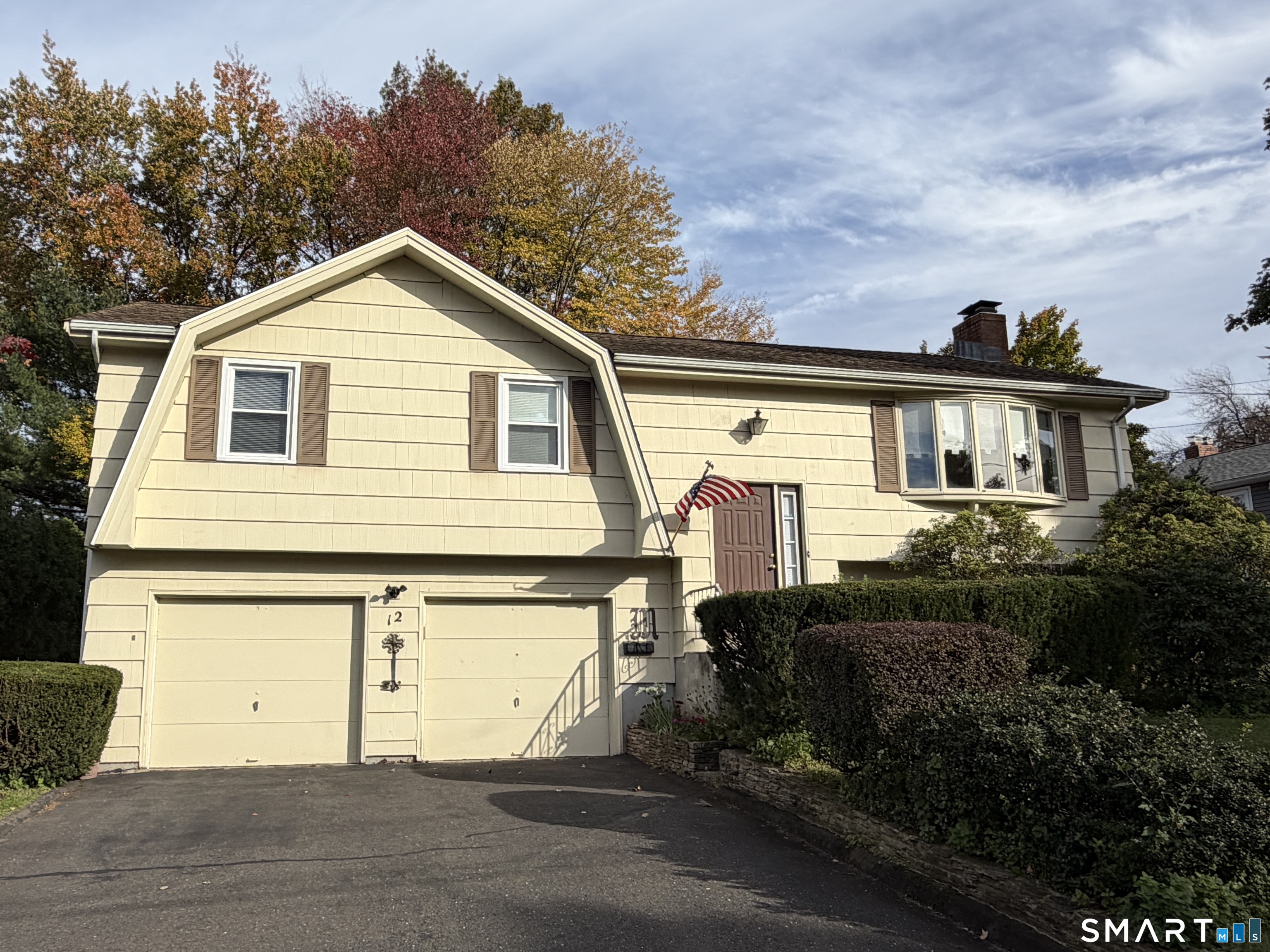 12 Nathan Hale Drive Newington CT 06111