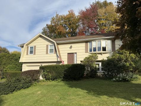 12 Nathan Hale Drive Newington CT 06111