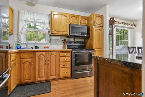 15 Hunters Path Clinton CT 06413