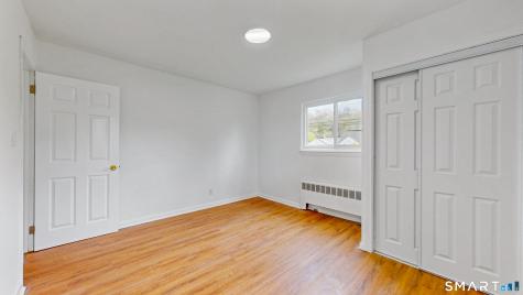 52 Glen Haven Road New Haven CT 06513