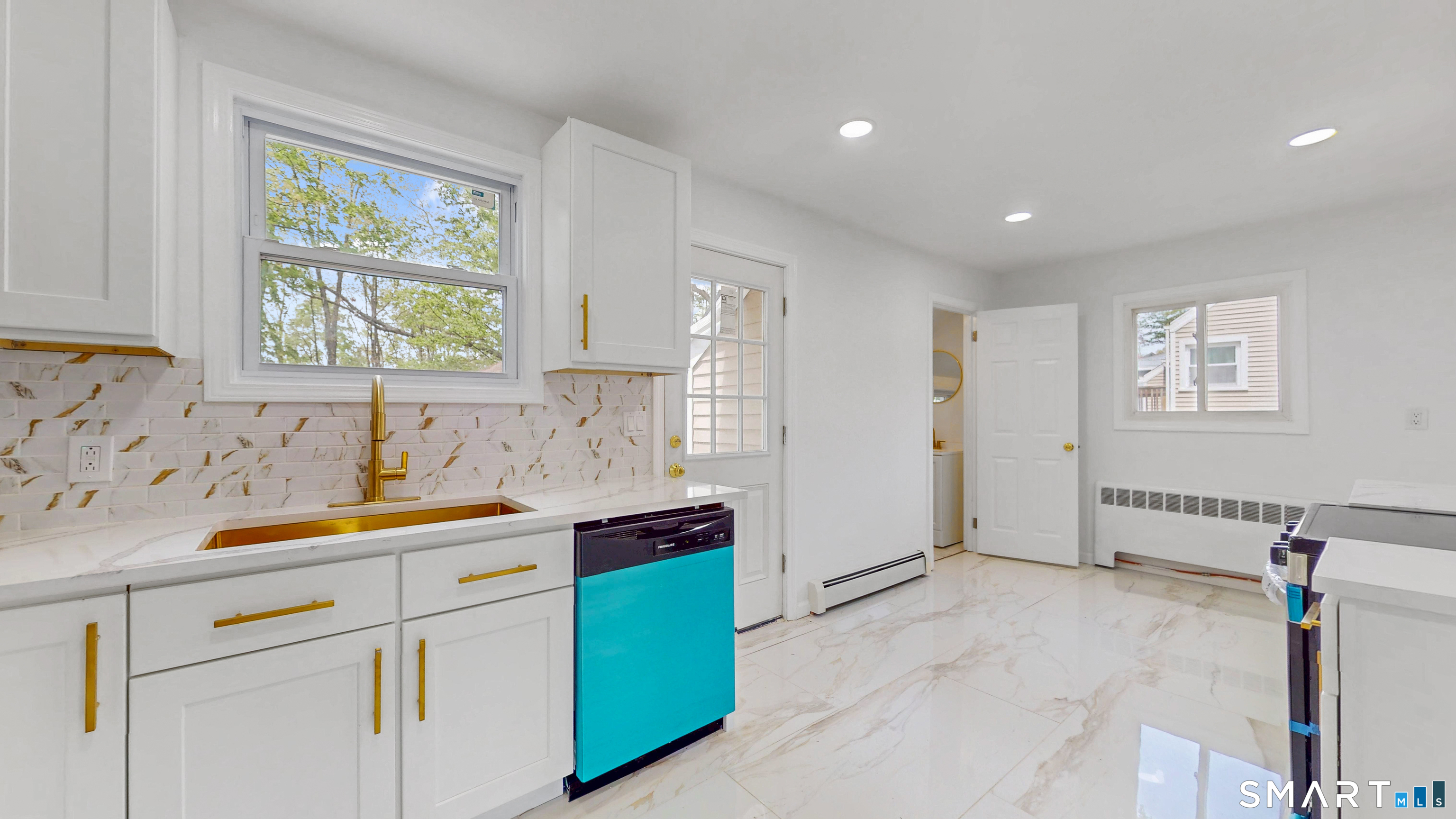 52 Glen Haven Road New Haven CT 06513