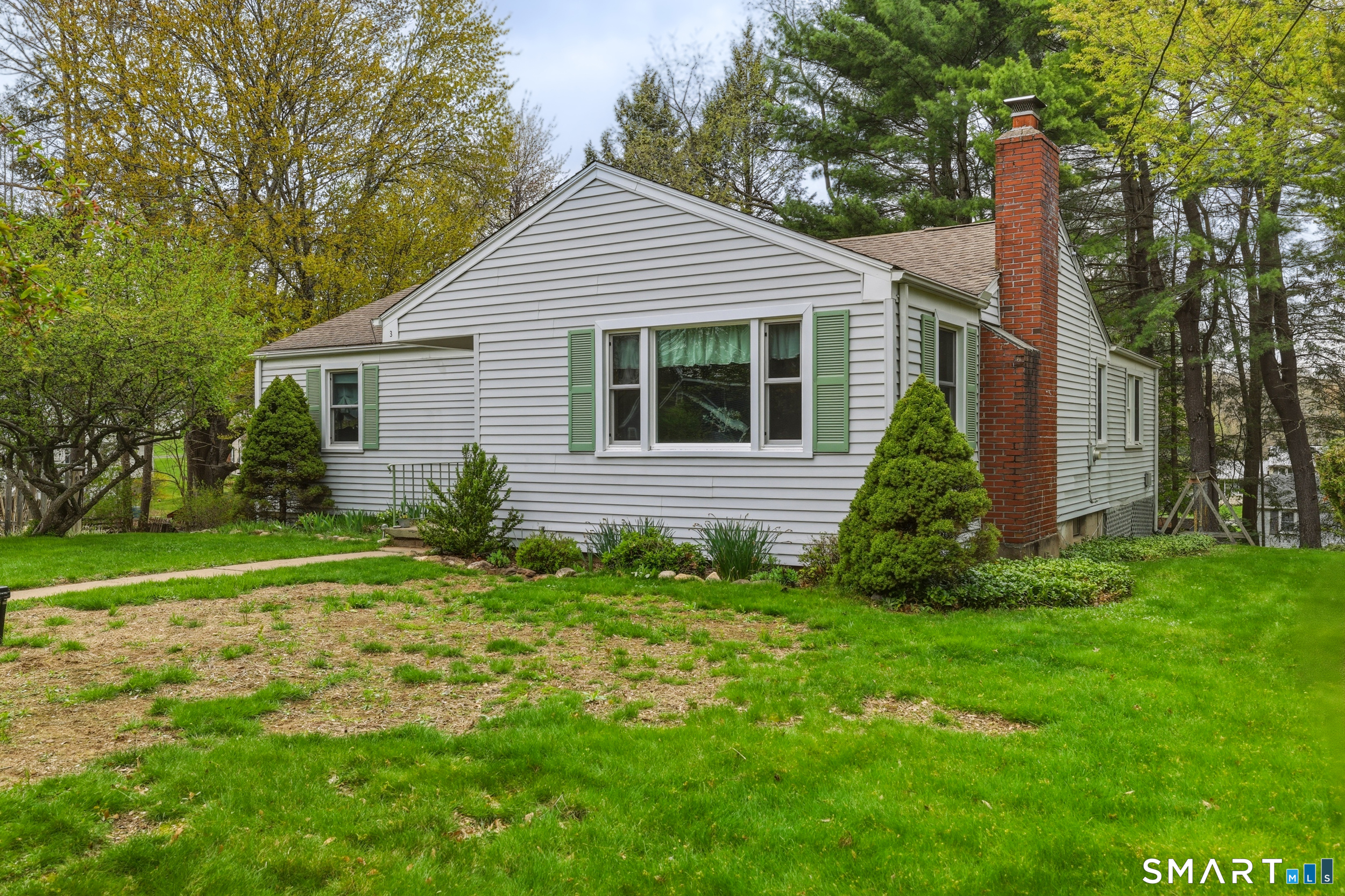 3 Bonnieview Drive East Granby CT 06026