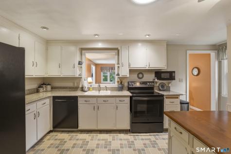 3 Bonnieview Drive East Granby CT 06026
