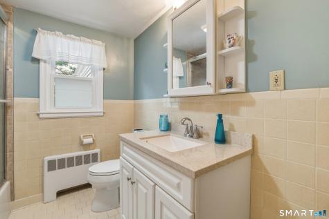 3 Bonnieview Drive East Granby CT 06026