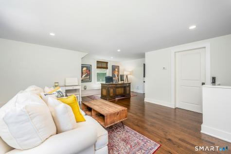 20 Walmsley Road Darien CT 06820