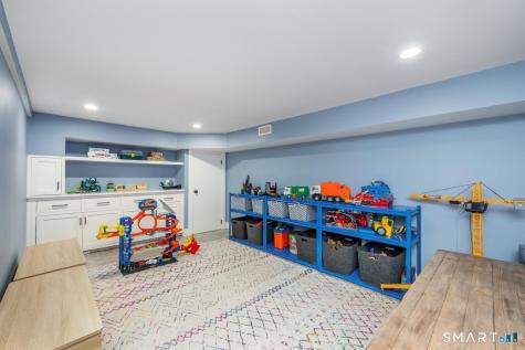 20 Walmsley Road Darien CT 06820