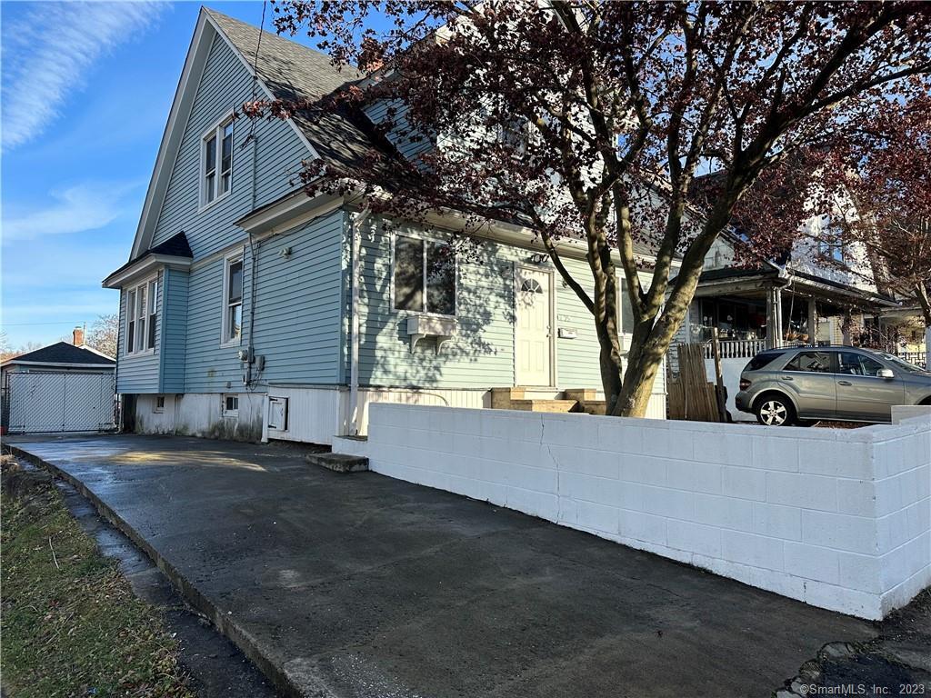 25 Lockhart Avenue Waterbury CT 06705
