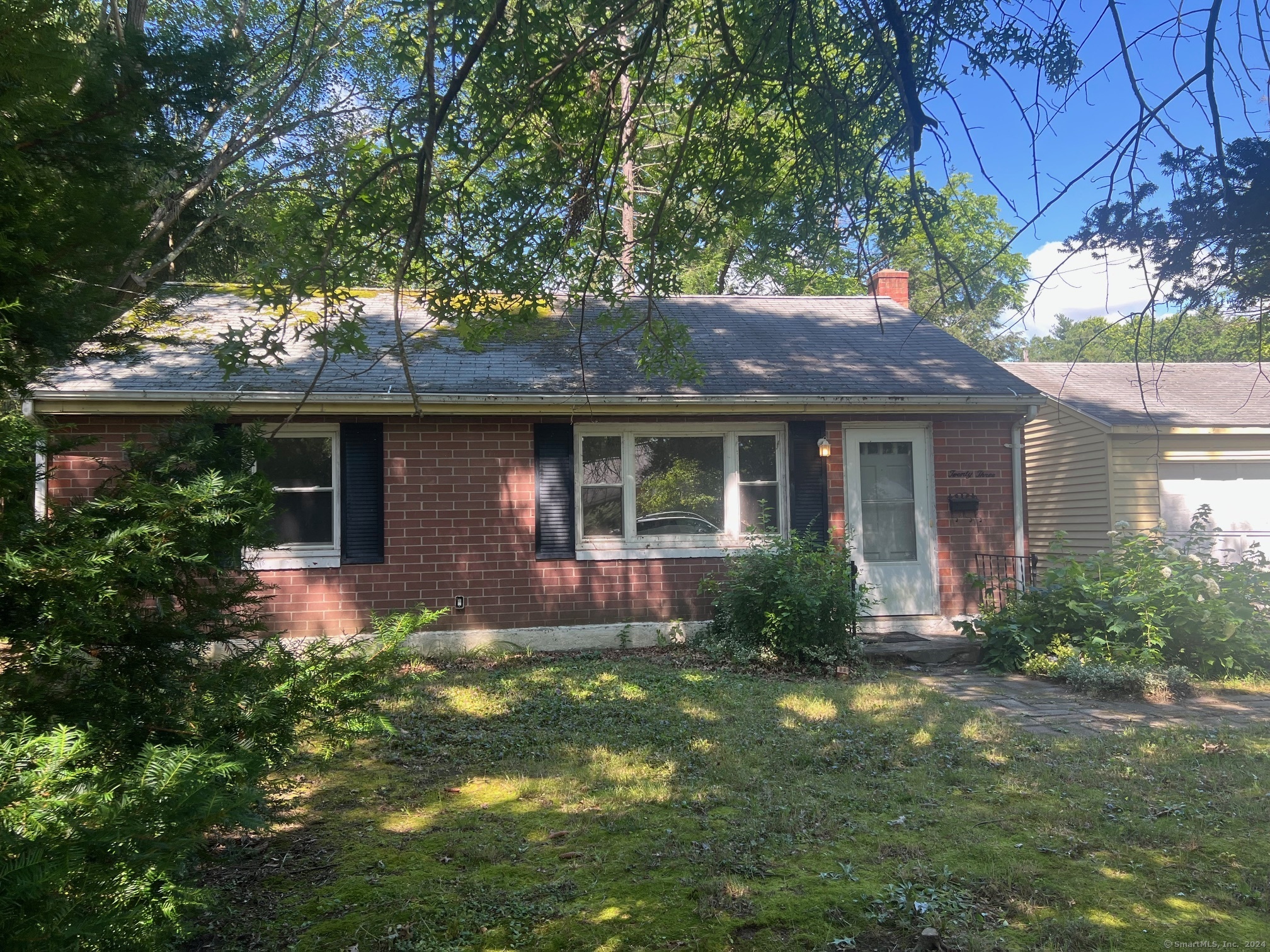 23 Woodford Drive Bloomfield CT 06002