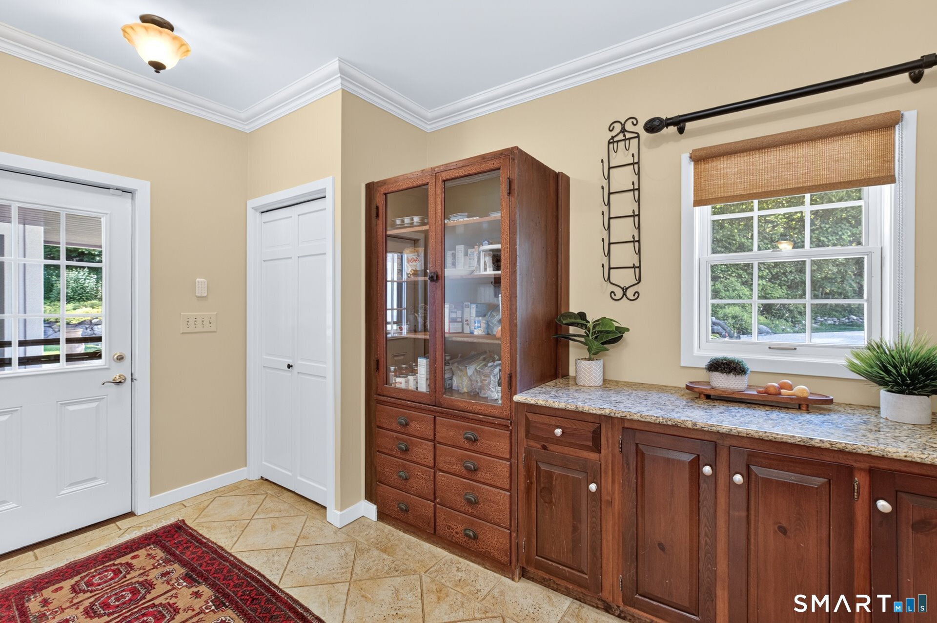 88 West Road Canton CT 06019