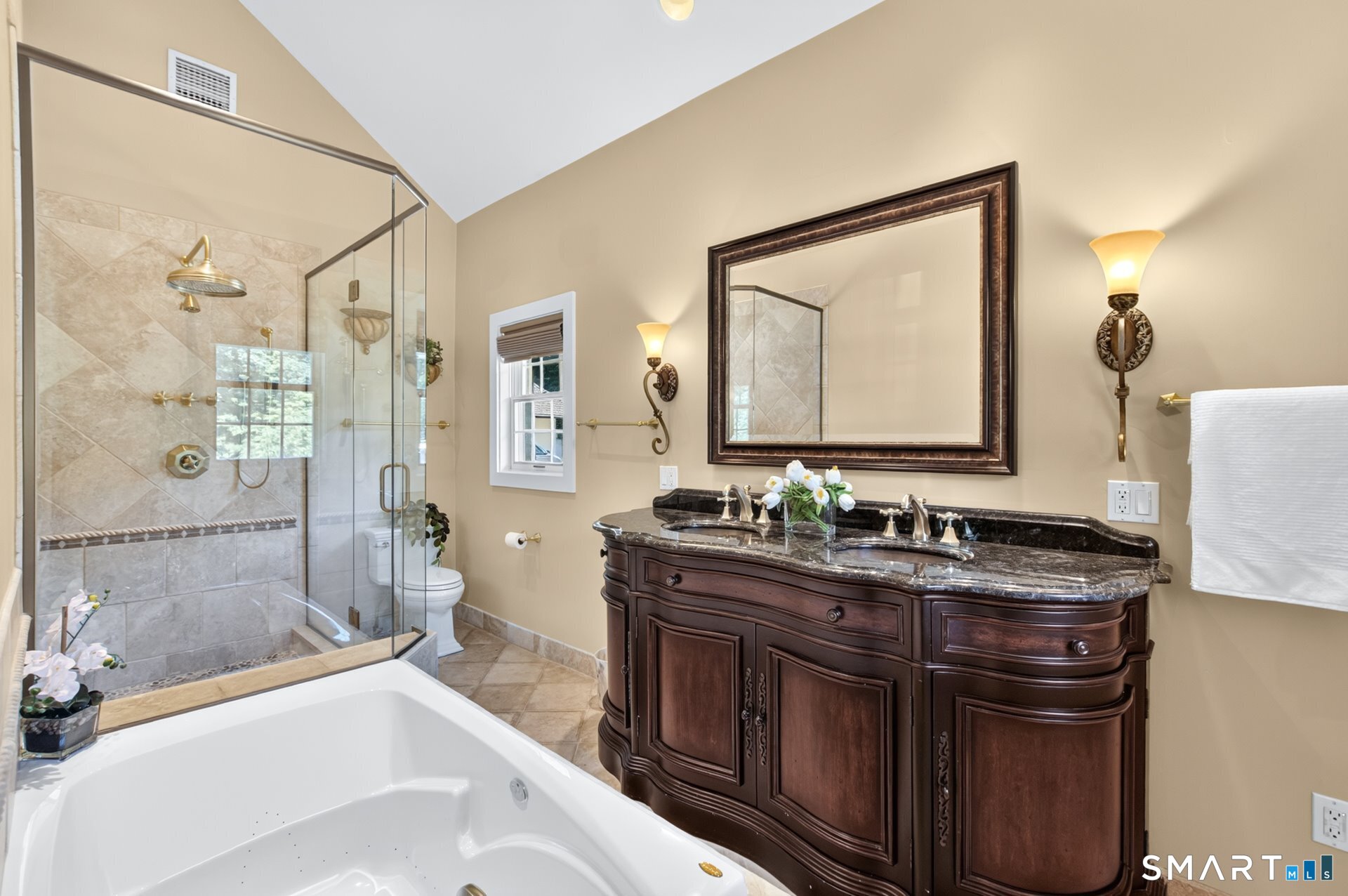 88 West Road Canton CT 06019