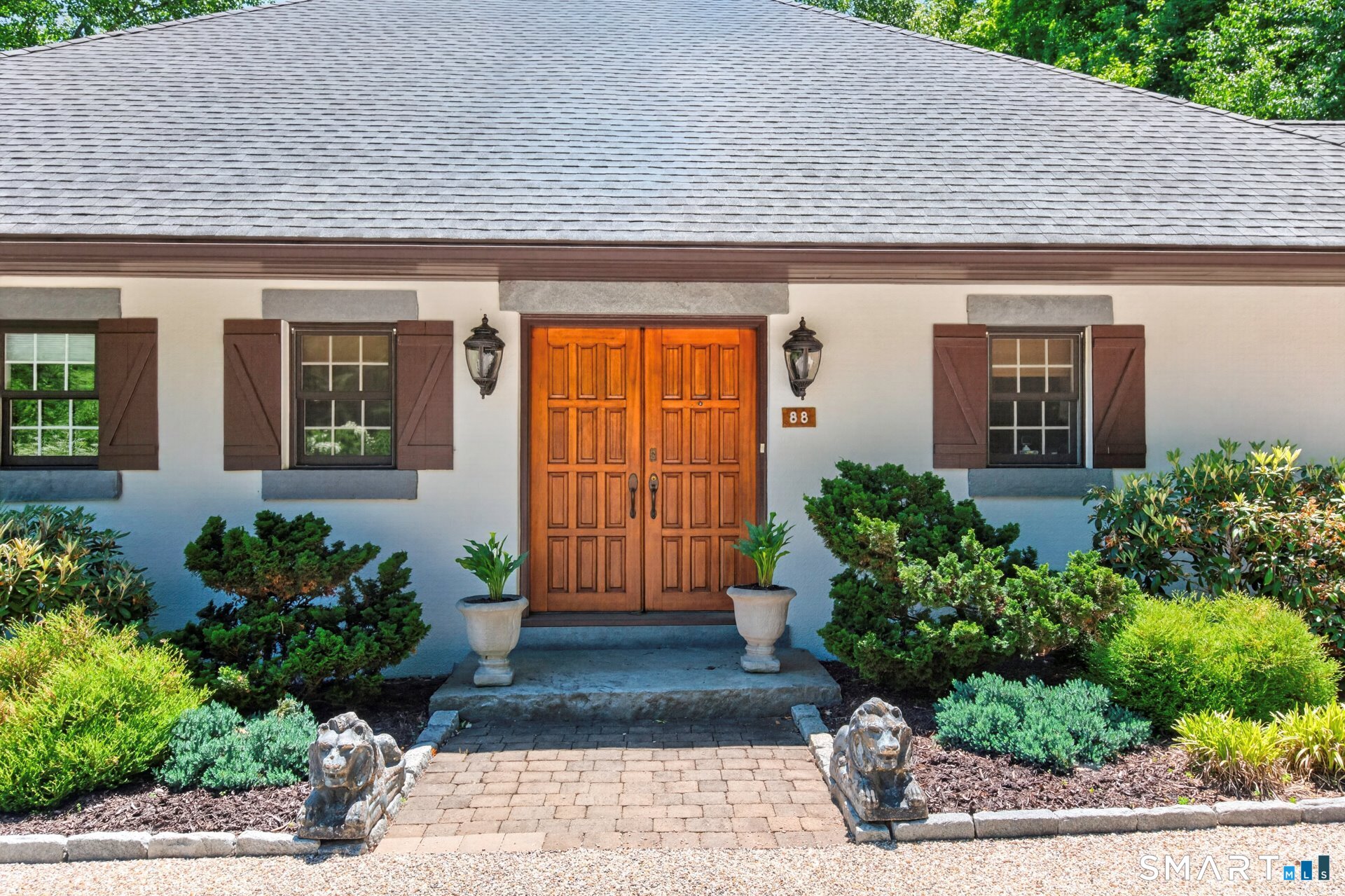 88 West Road Canton CT 06019