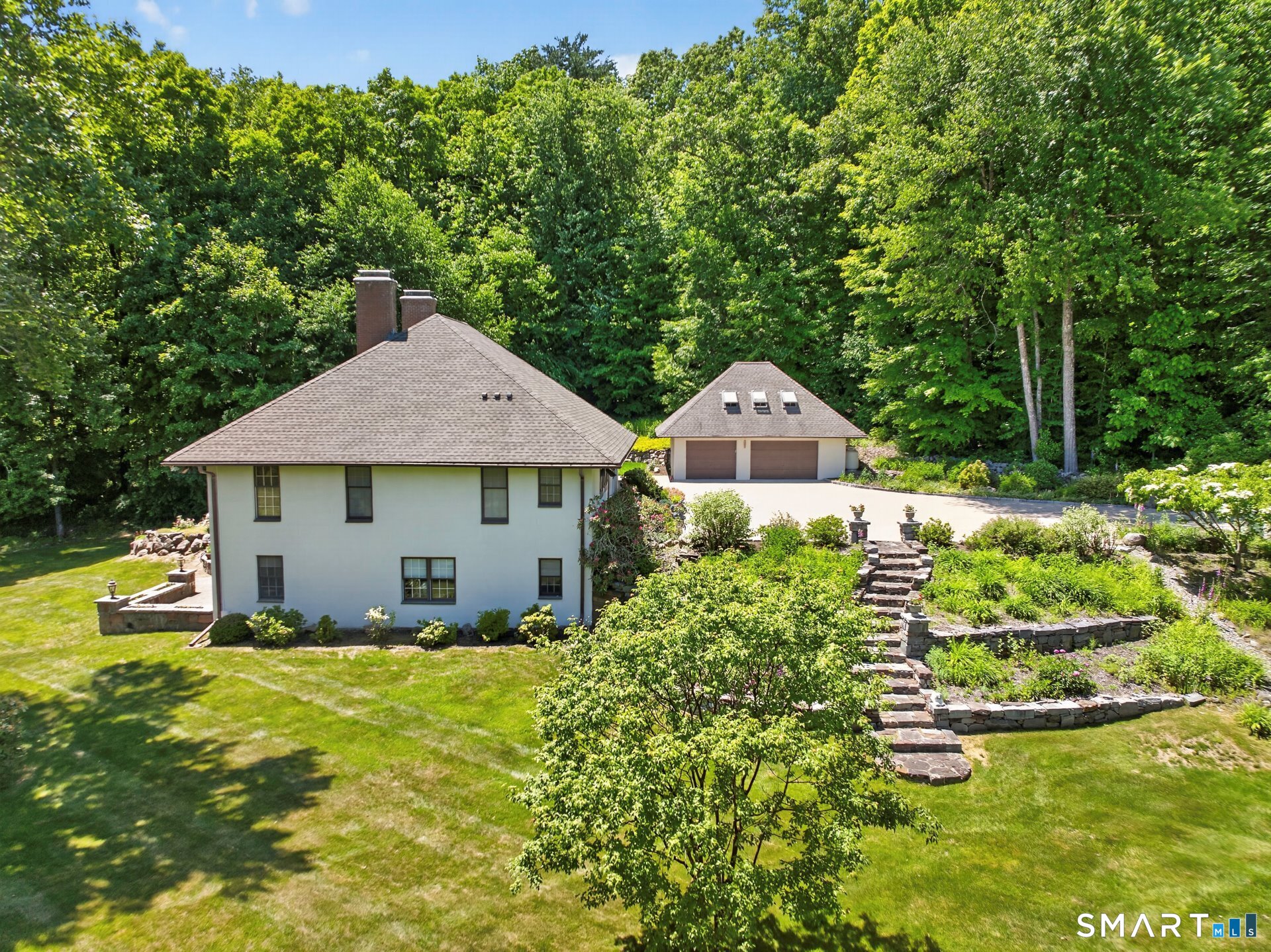 88 West Road Canton CT 06019