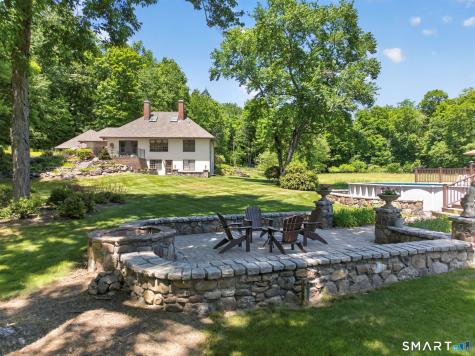 88 West Road Canton CT 06019