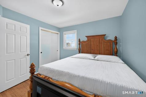 83 Catherine Street East Haven CT 06512