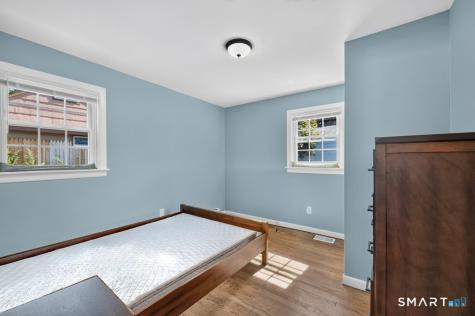 83 Catherine Street East Haven CT 06512