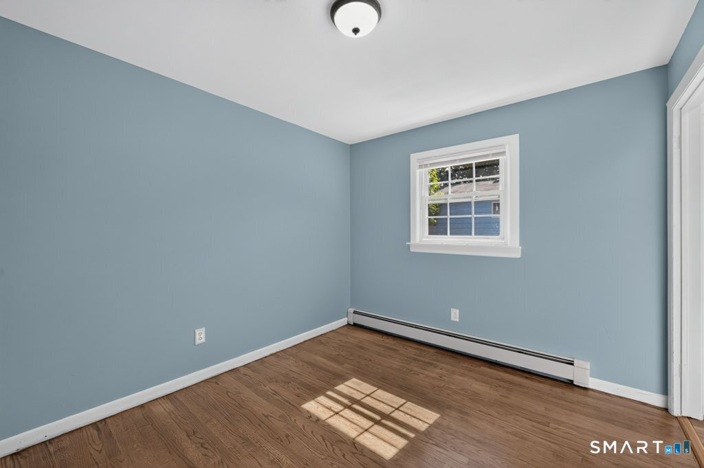 83 Catherine Street East Haven CT 06512