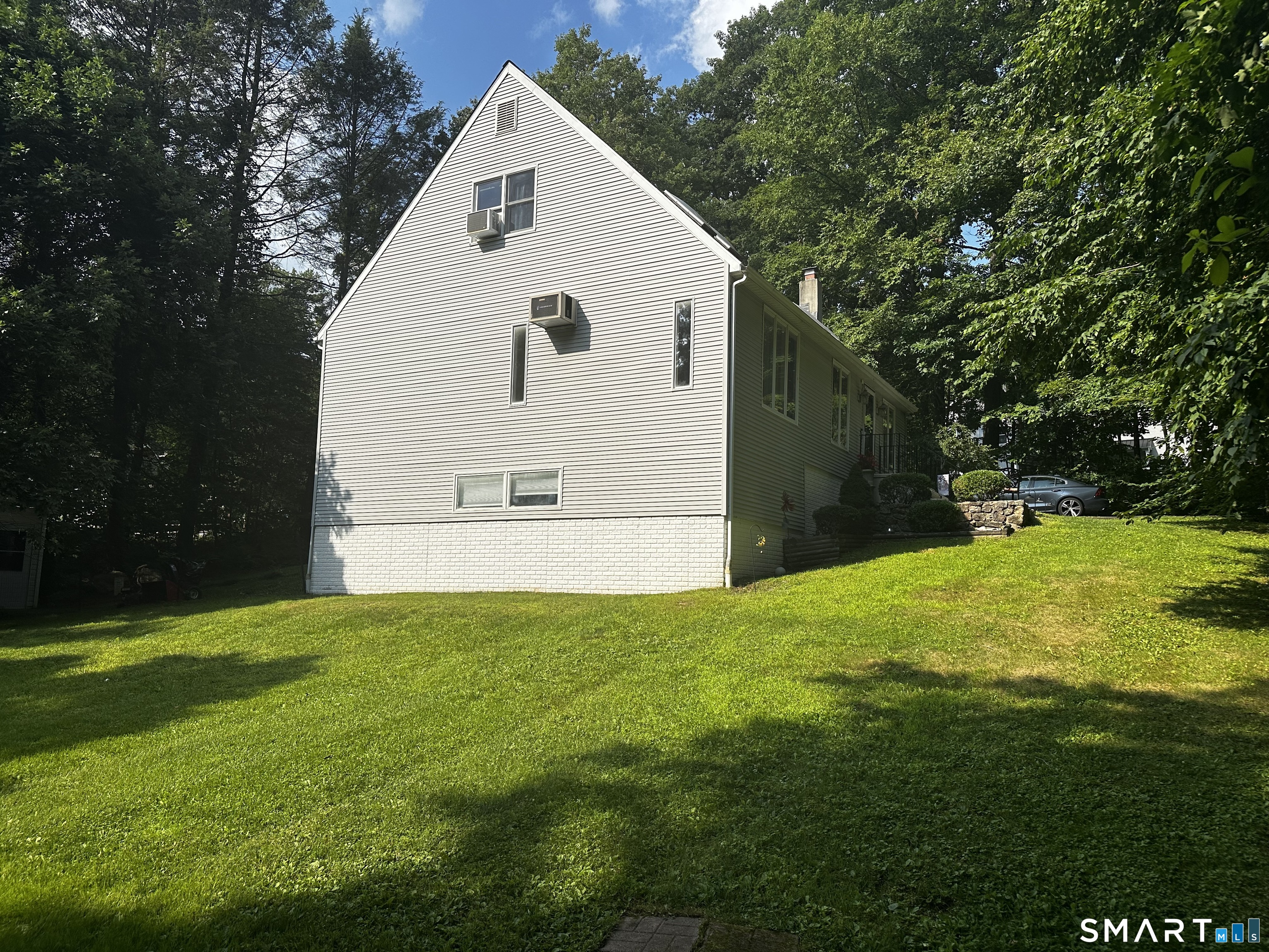 51 Rocky Hill Road New Fairfield CT 06812