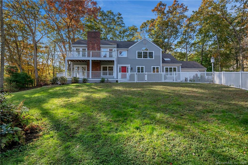 22 Hudson Lane Essex CT 06426