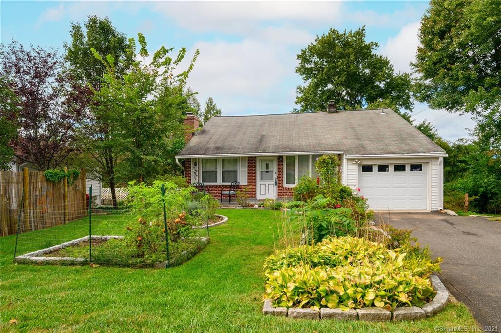 21 Curtis Avenue New Fairfield CT 06812