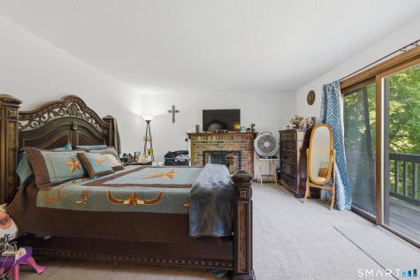 25 Vezina Drive Killingly CT 06239