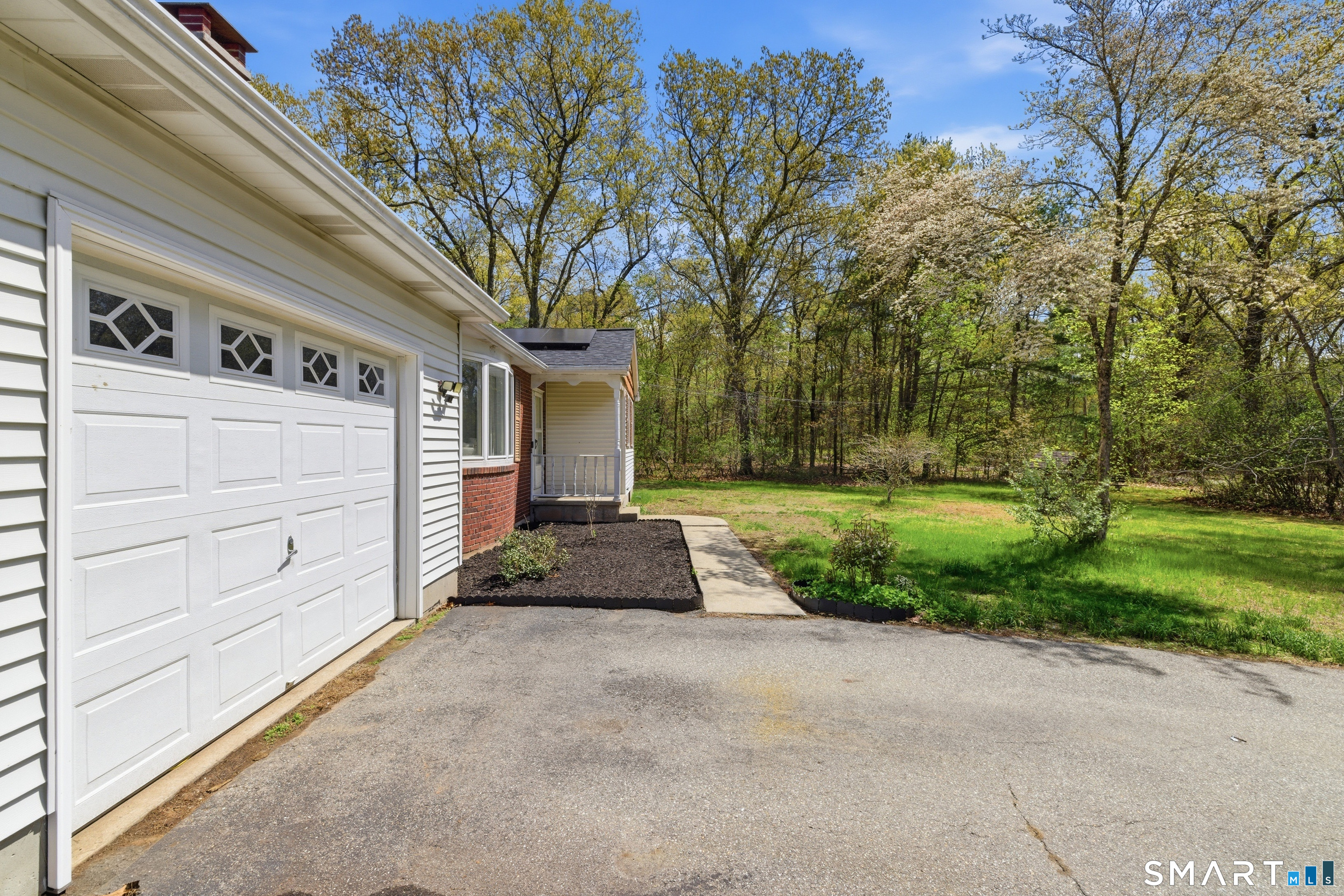 46 Taos Drive Killingly CT 06239