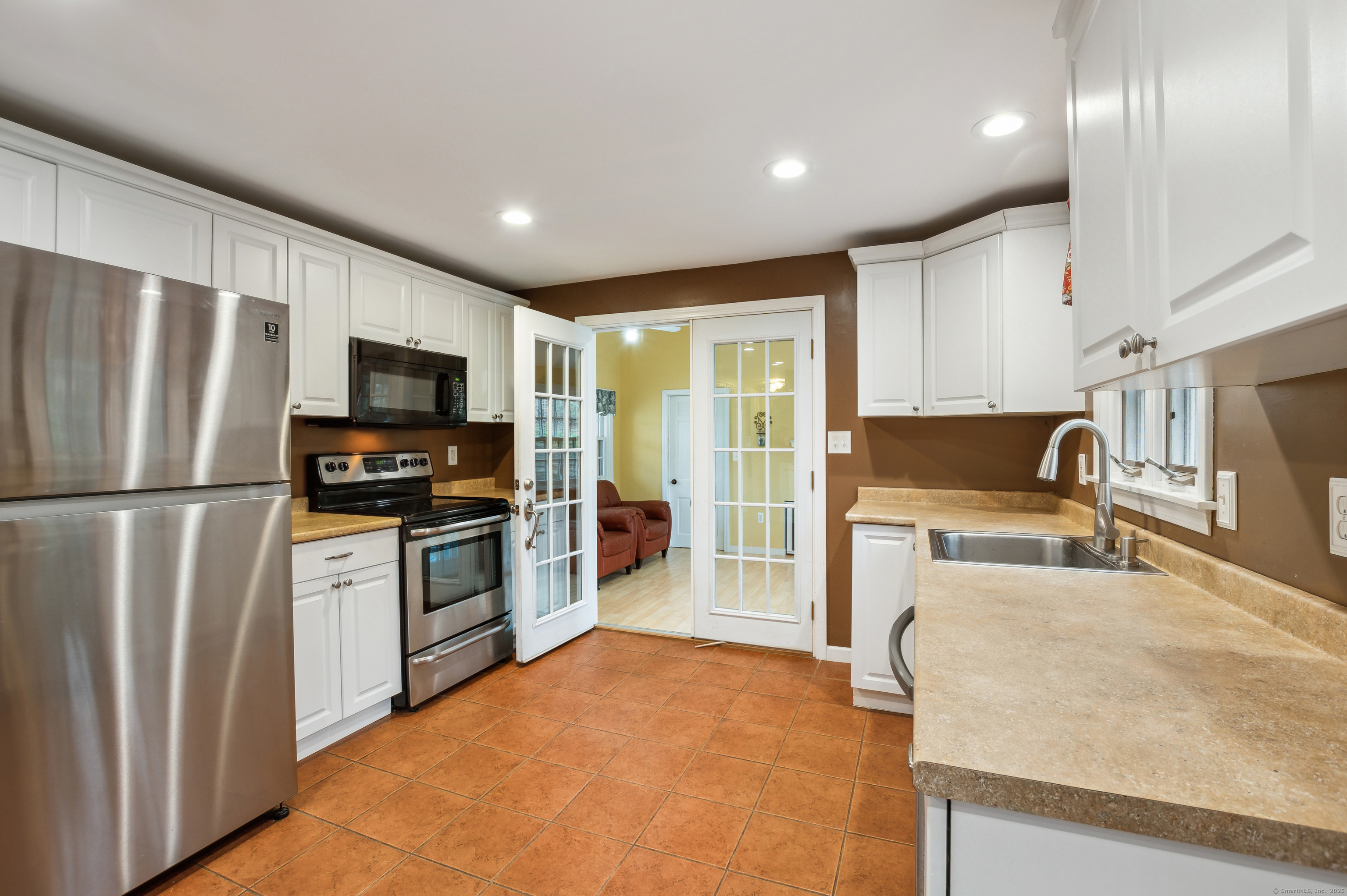 17 Fernwood Lane Somers CT 06071