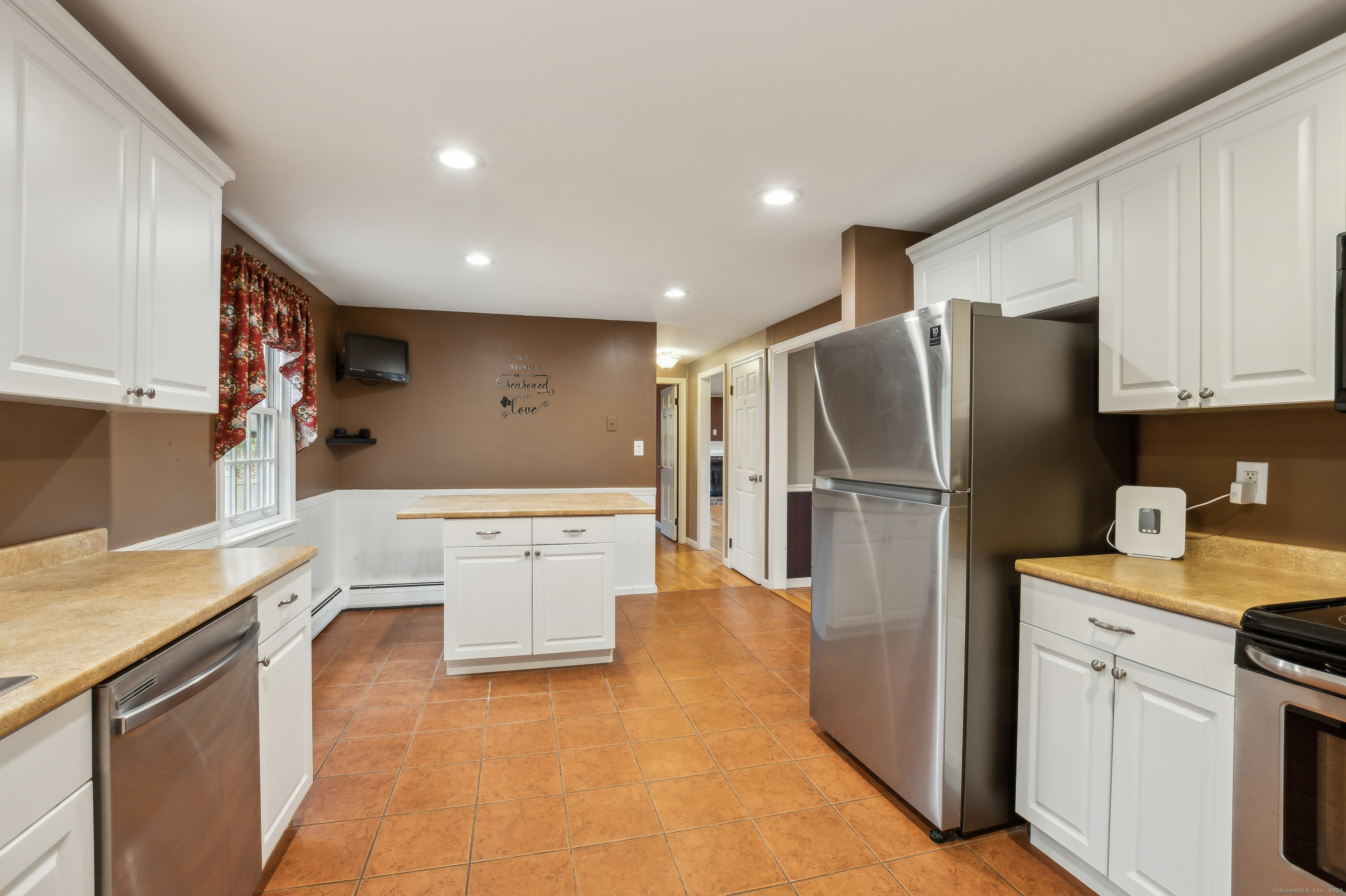 17 Fernwood Lane Somers CT 06071