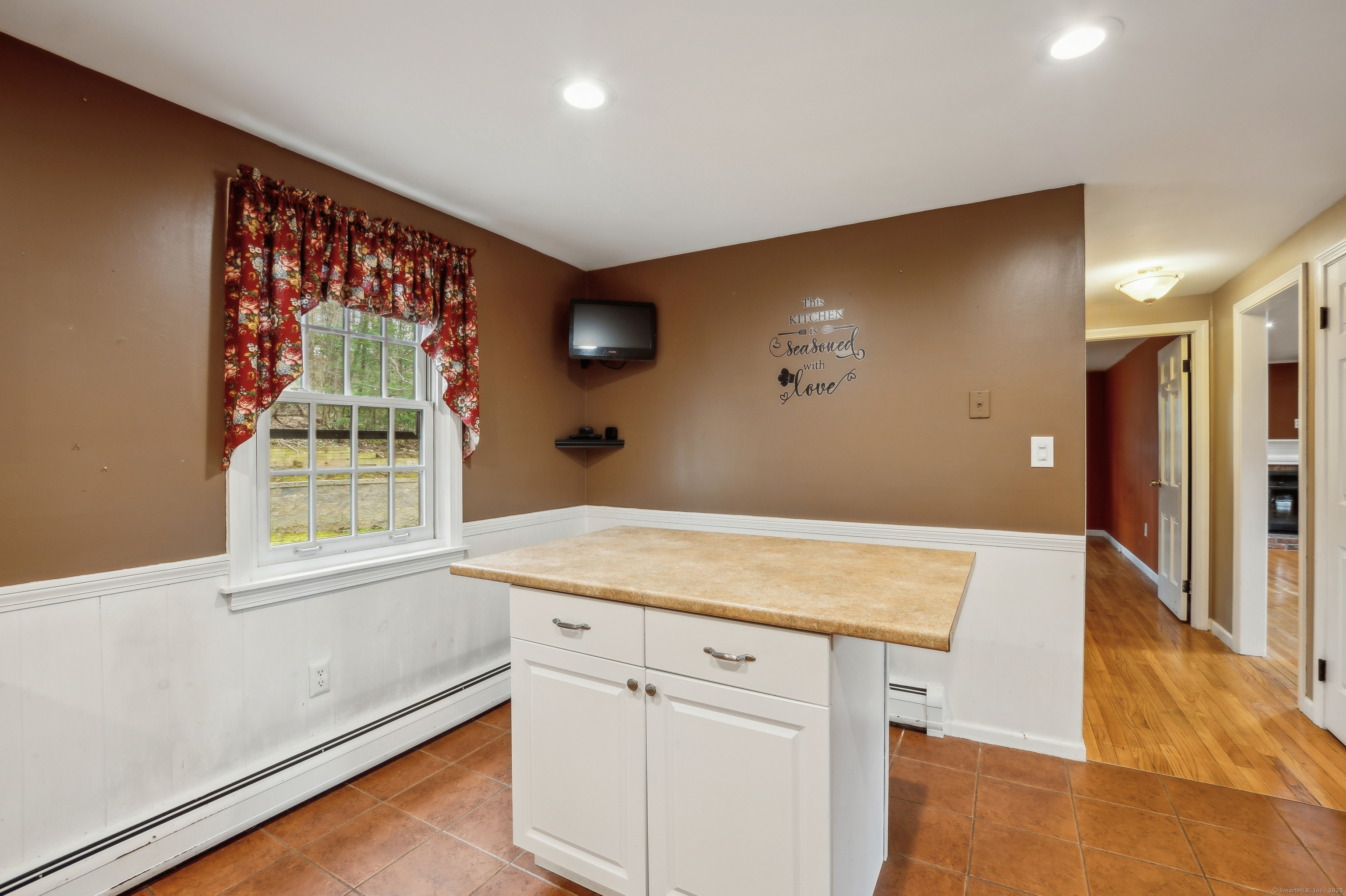 17 Fernwood Lane Somers CT 06071