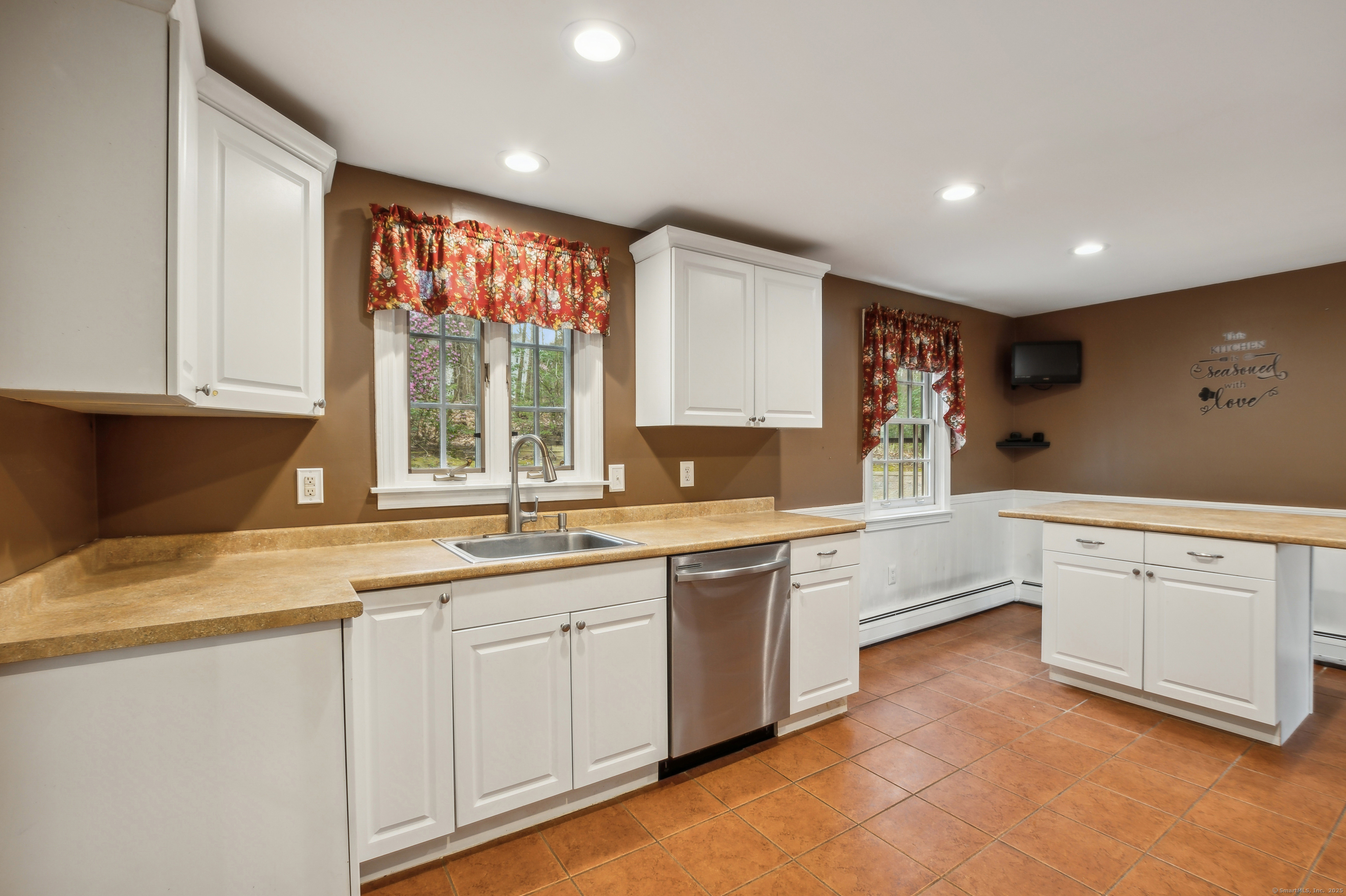 17 Fernwood Lane Somers CT 06071