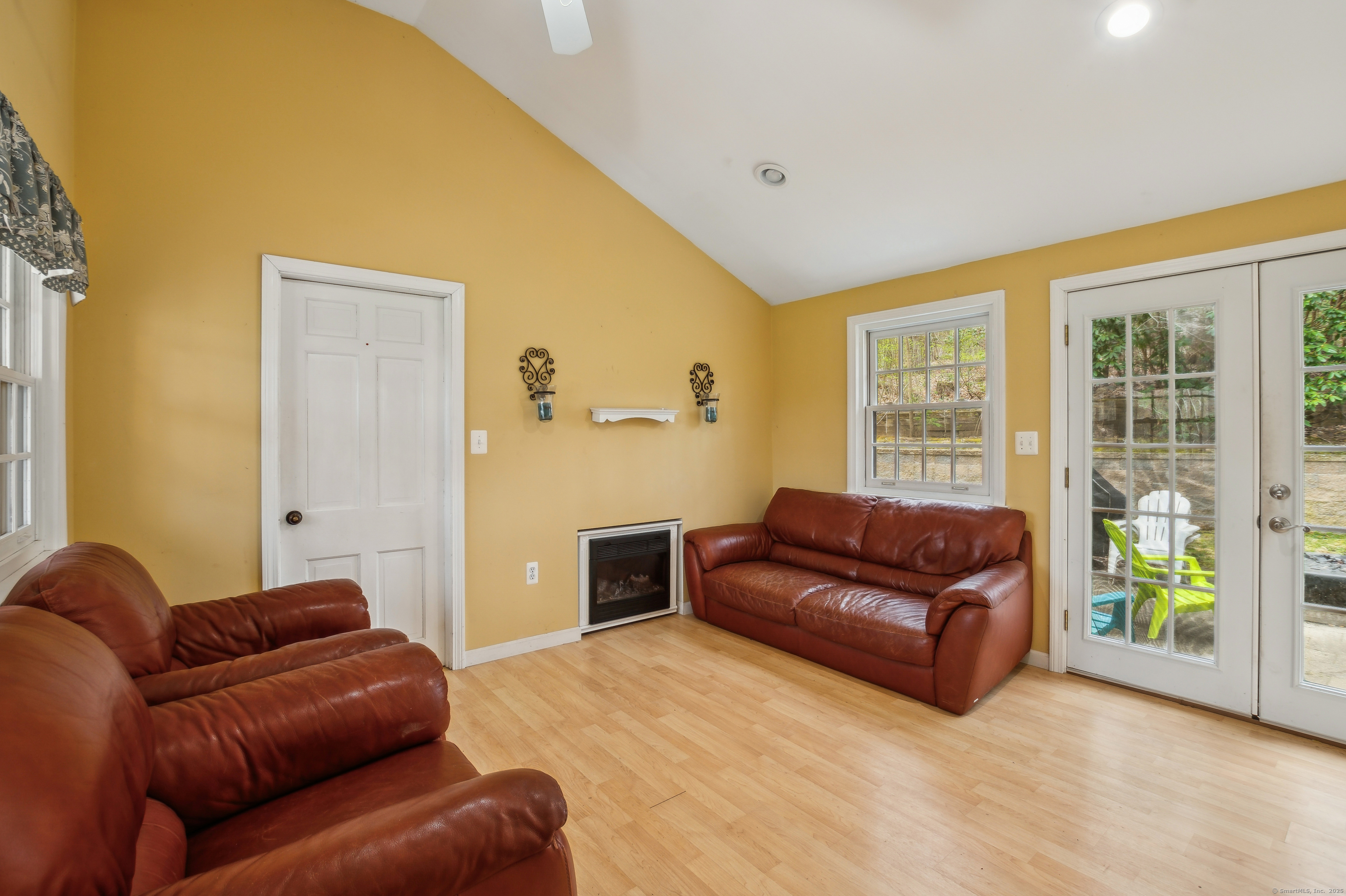 17 Fernwood Lane Somers CT 06071