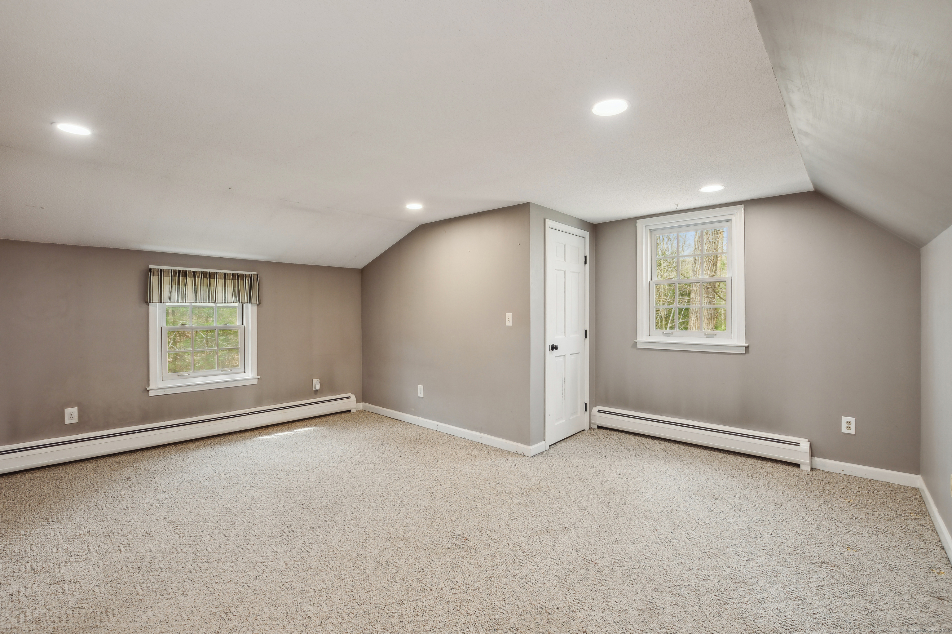 17 Fernwood Lane Somers CT 06071