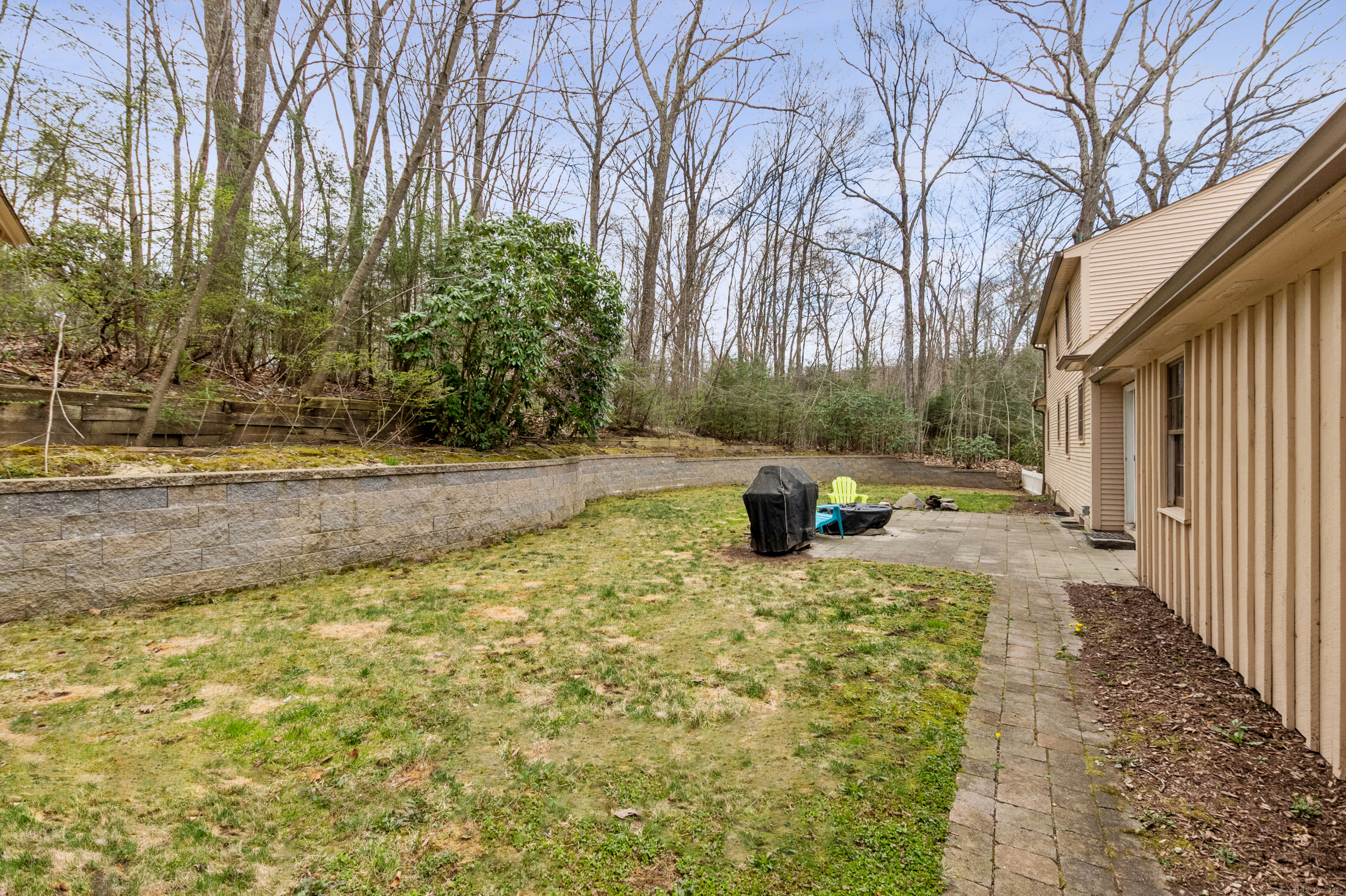 17 Fernwood Lane Somers CT 06071