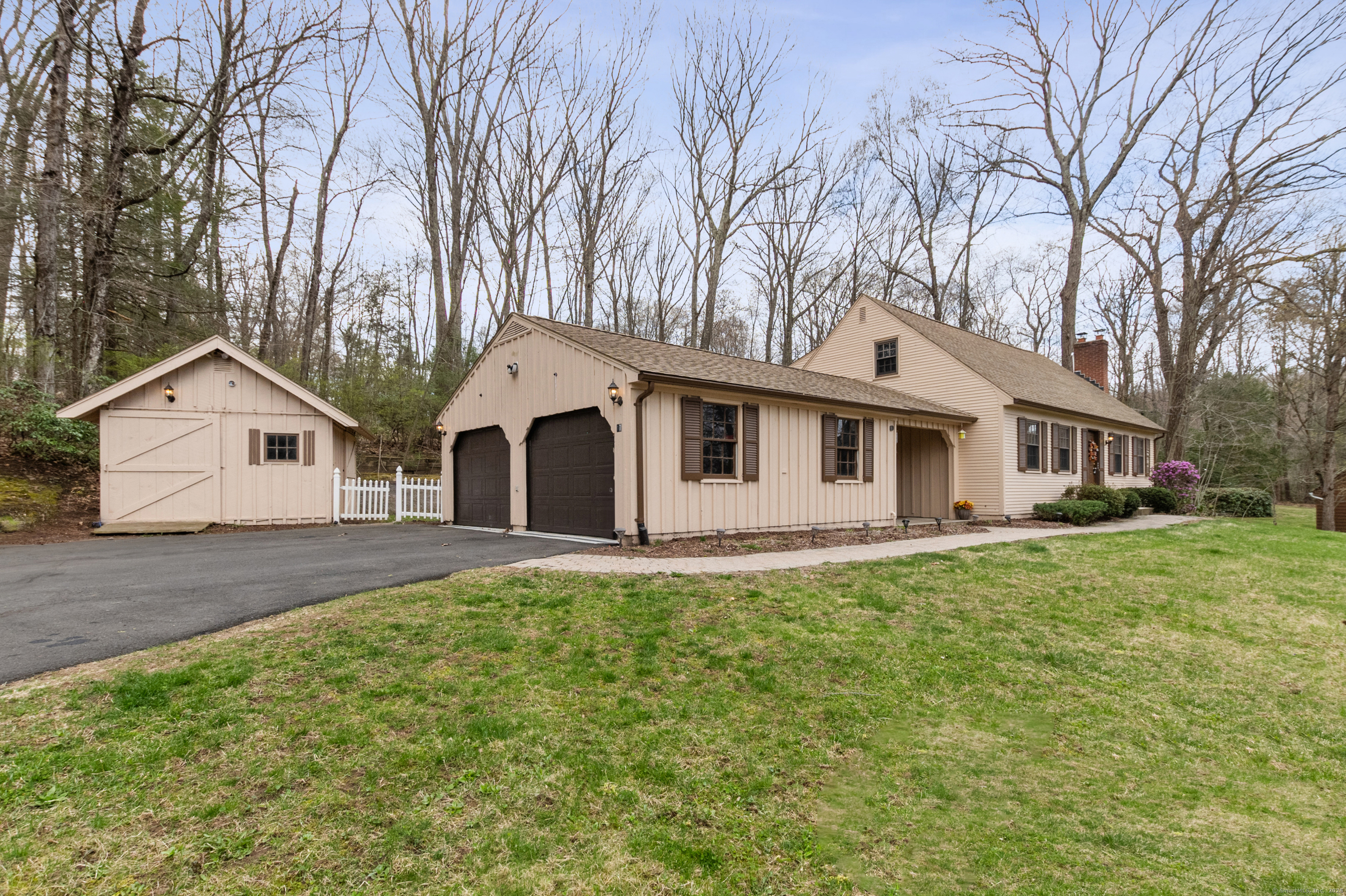 17 Fernwood Lane Somers CT 06071