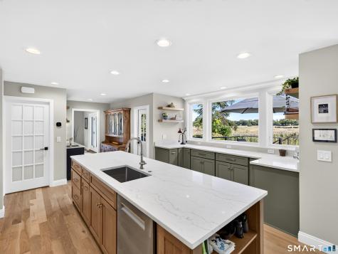 22 Kingsbridge Way Madison CT 06443