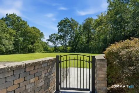8 Red Brook Lane Ledyard CT 06339