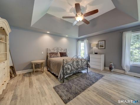 195 Pleasant Street Southington CT 06489