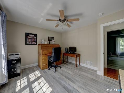 195 Pleasant Street Southington CT 06489