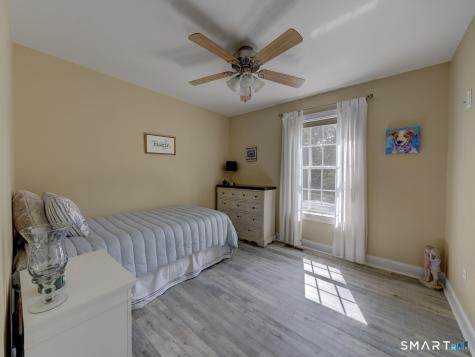 195 Pleasant Street Southington CT 06489