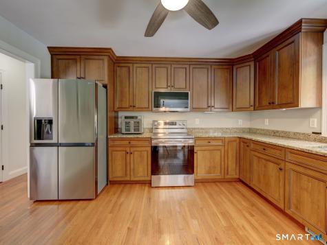 195 Pleasant Street Southington CT 06489