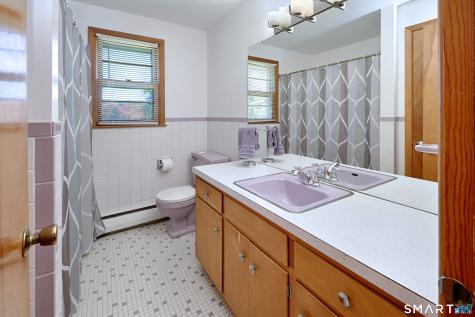 60 Mcleod Place Stratford CT 06614