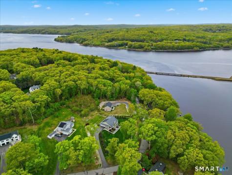 21 Tanager Lane Ledyard CT 06335