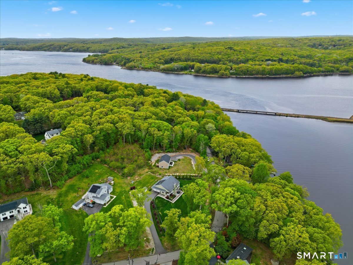 21 Tanager Lane Ledyard CT 06335